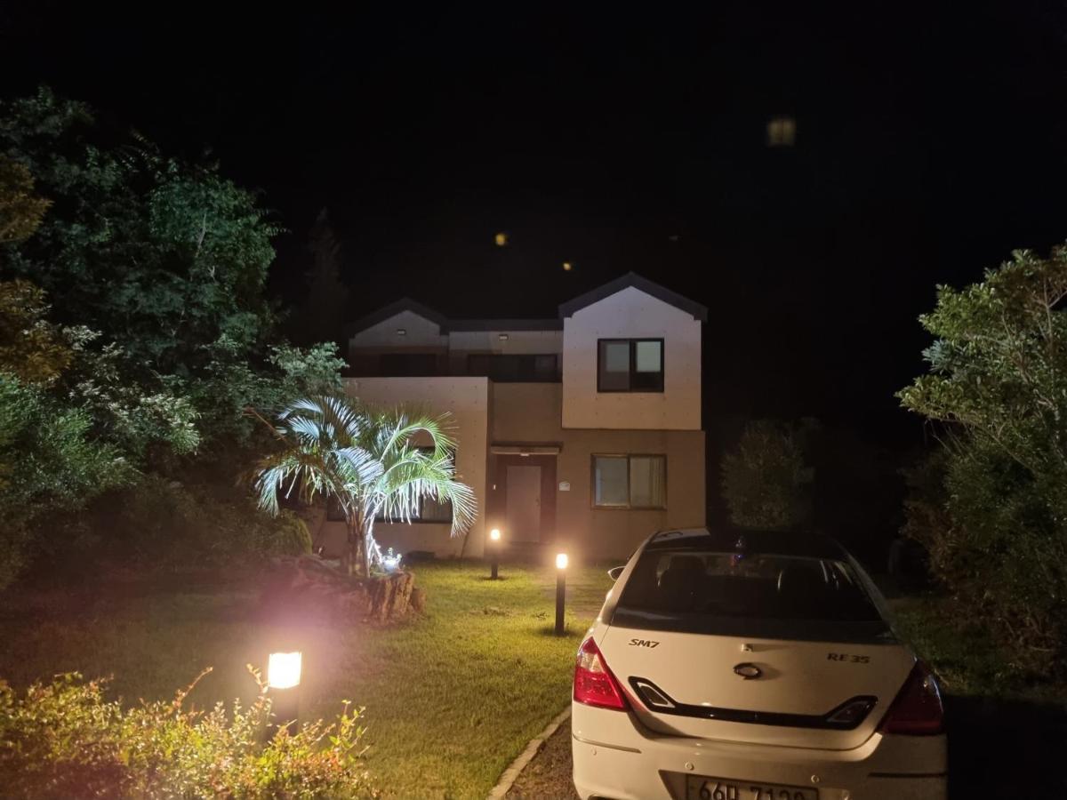 Gashi Sarang Bed and Breakfast Seogwipo Exteriör bild